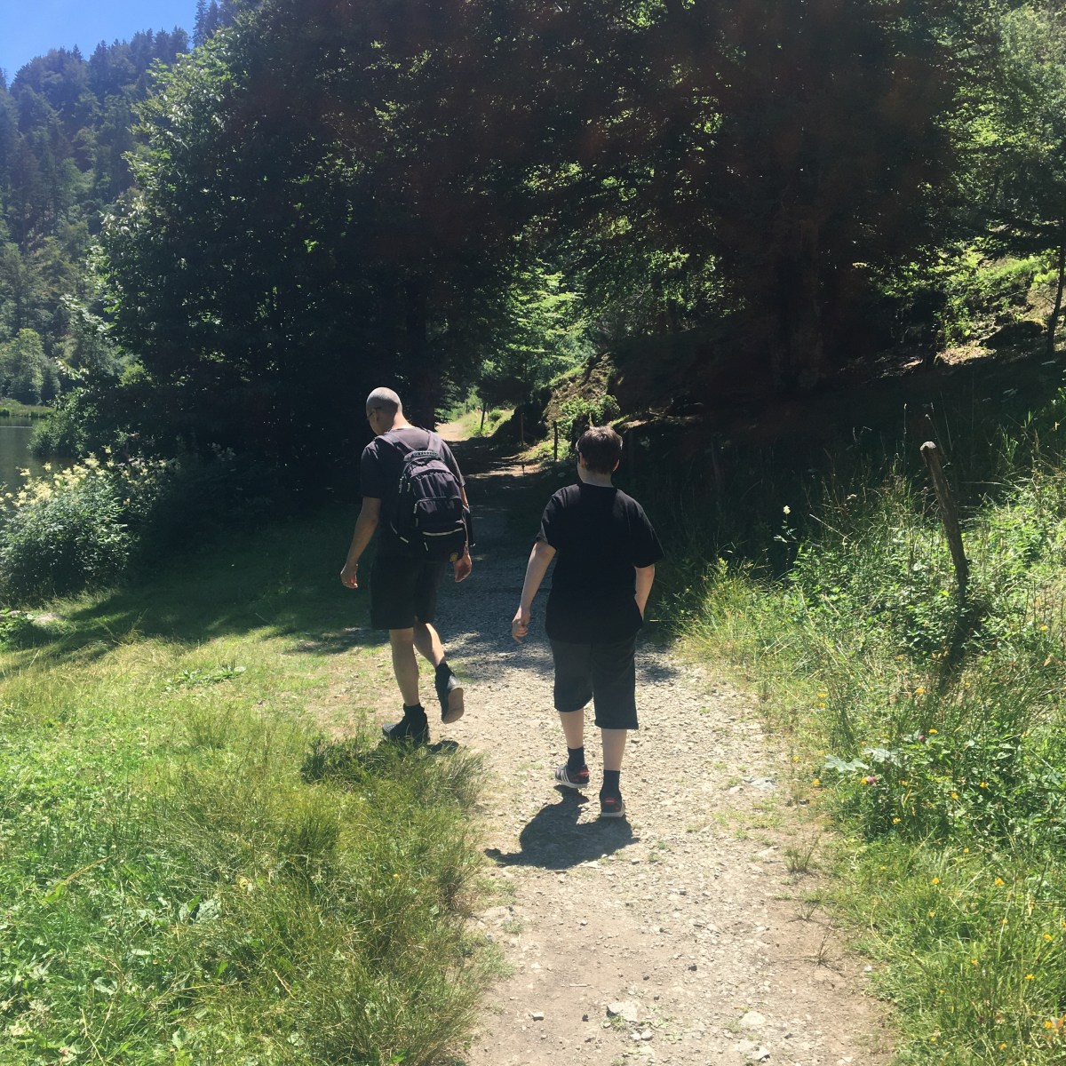 Podcastfolge #56 (Hoch) sensibel und zusammen verreisen. Hilfestellungen für einen entspannten&nbsp;Urlaub